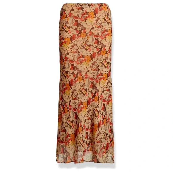 Ralph Lauren Allover Printed Maxi Skirt. Size 6.
NWT - Picture 2 of 4